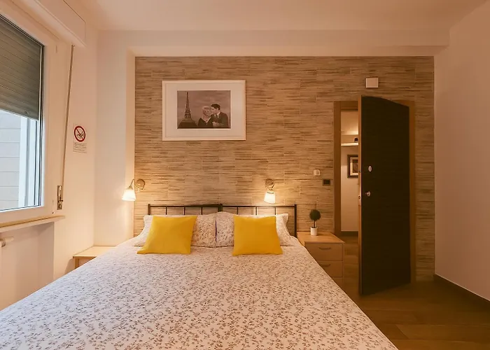 Guest house Europe Station House *