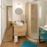 Europe Station House Guest house *