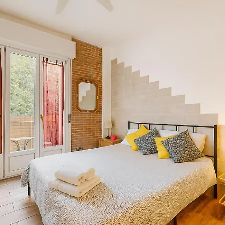 Europe Station House * 帕爾馬