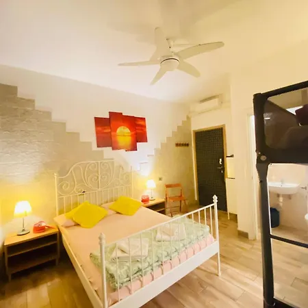 Guest house Europe Station House *